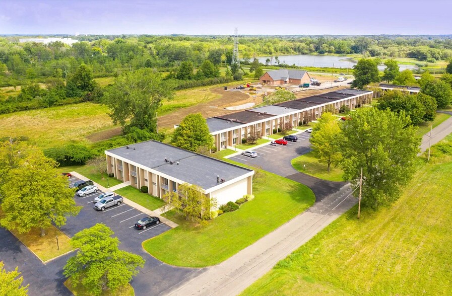 More Photos Of 70 Greco Ln, Dunkirk Apartments For Sale