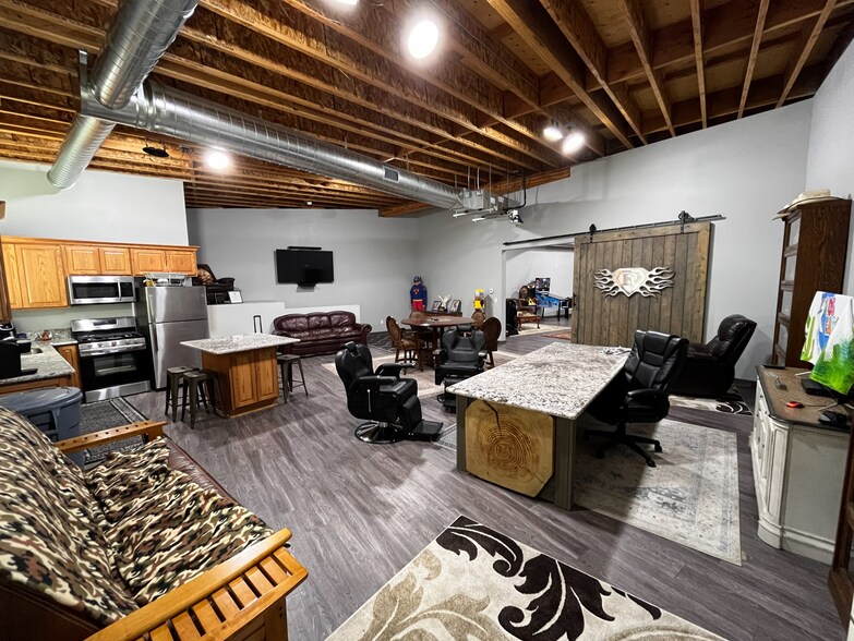 More Photos Of 22441 Western Ave, Torrance Industrial For Lease