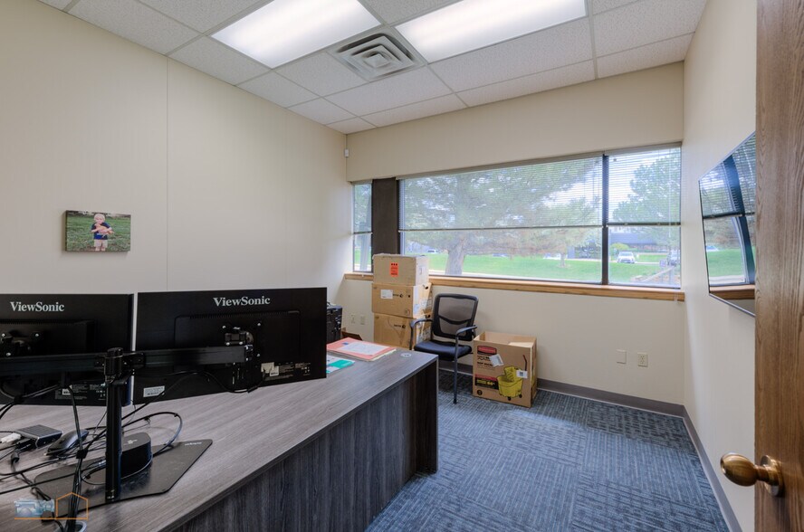 More Photos Of 1860 Lefthand Cir, Longmont Light Manufacturing For Lease