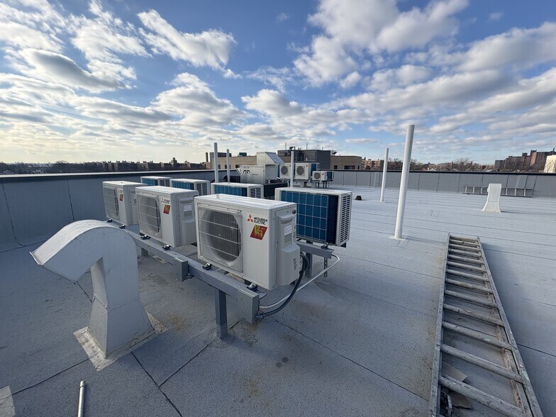 More Photos Of 722 Saint Lawrence Ave, Bronx Apartments For Sale