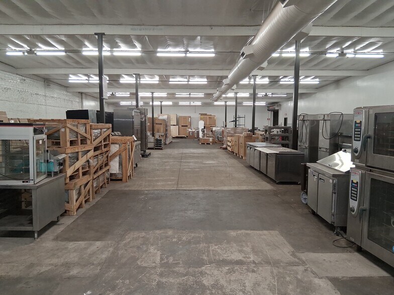 More Photos Of 800 S Morrison Ave, Collinsville Warehouse For Sale