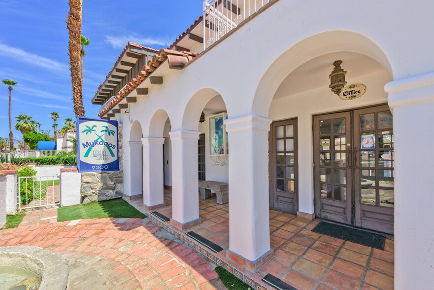 More Photos Of 2300 N Palm Canyon Dr, Palm Springs Hotel For Sale