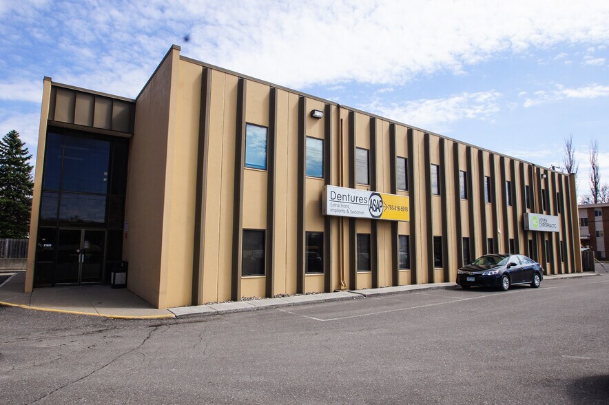 Primary Photo Of 2738 Winnetka Ave N, New Hope Medical For Lease