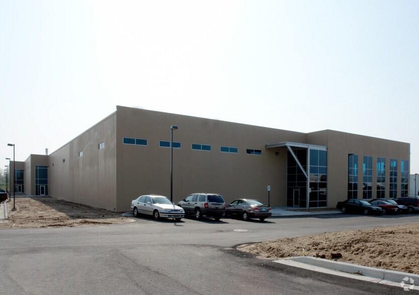 More Photos Of 4044 Brockton Dr, Grand Rapids Manufacturing For Sale