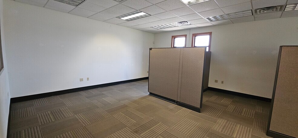 More Photos Of 5414 Packer Dr, Menomonie Manufacturing For Sale