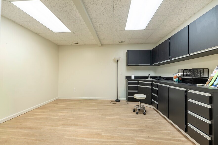 More Photos Of 400 Jefferson Ave, Washington Medical For Lease