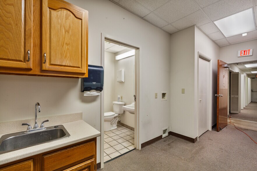 More Photos Of 1227 W Liberty St, Allentown Medical For Sale