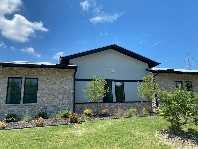 More Photos Of 1120 N Kimball Ave, Southlake Medical For Lease