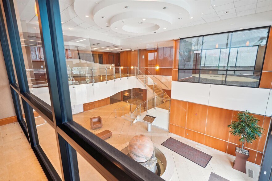 More Photos Of 7230 Lee Deforest Dr, Columbia Office For Lease
