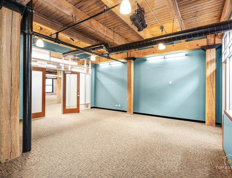 More Photos Of 216 S Jefferson St, Chicago Loft Creative Space For Sale