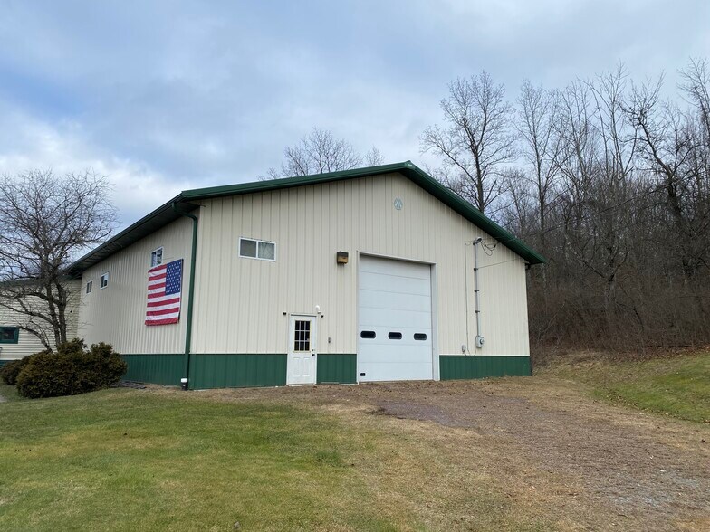 More Photos Of 103 Kerber Ln, Poultney Warehouse For Lease