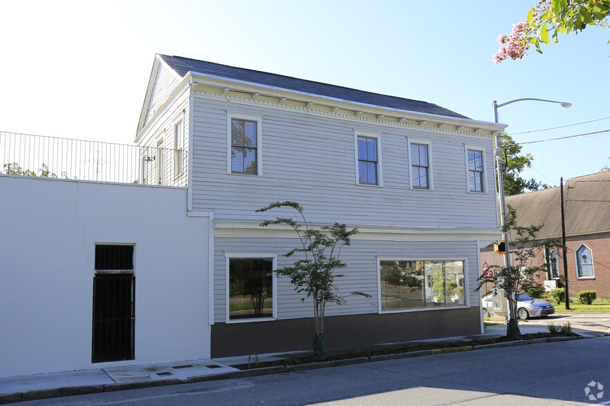More Photos Of 602 E Henry St, Savannah Storefront Retail Office For Lease