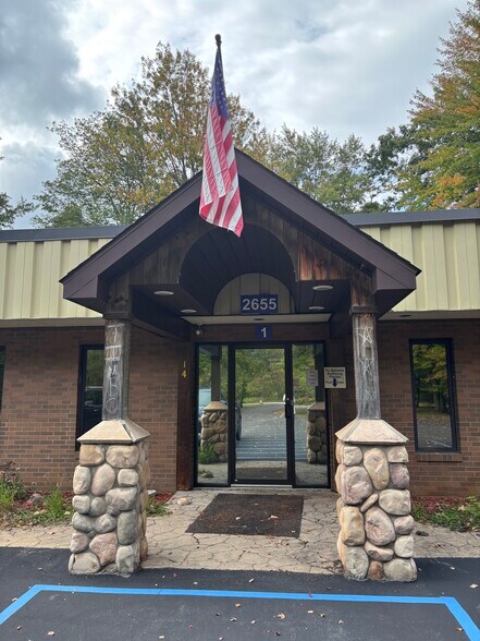 More Photos Of 2655 W Ludington Dr, Farwell Office For Sale