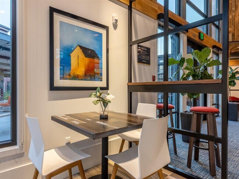 More Photos Of 2200 W Meeker St, Kent Apartments For Lease