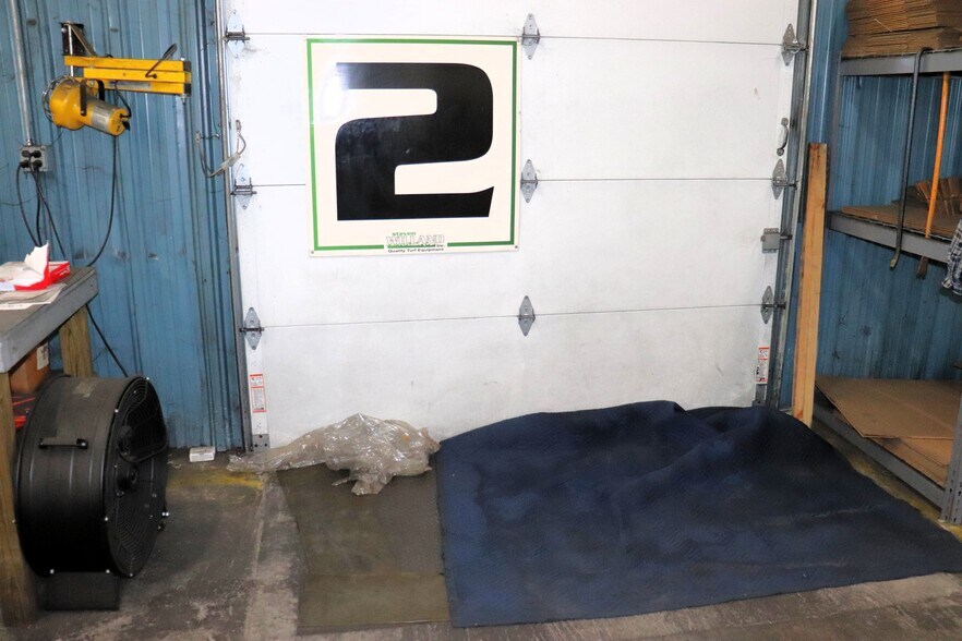 More Photos Of 35 Rose Morrow Rd, Wantage Manufacturing For Lease