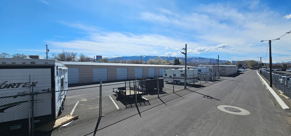 More Photos Of 2724 Kietzke Ln, Reno Self Storage For Sale