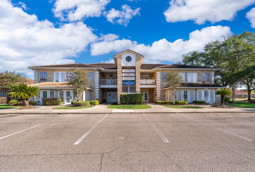 Primary Photo Of 809 E Oak St, Kissimmee Medical For Sale