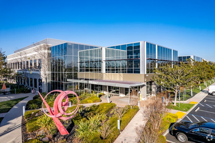 Primary Photo Of 6801 Kaiser Dr, Fremont Research And Development For Lease