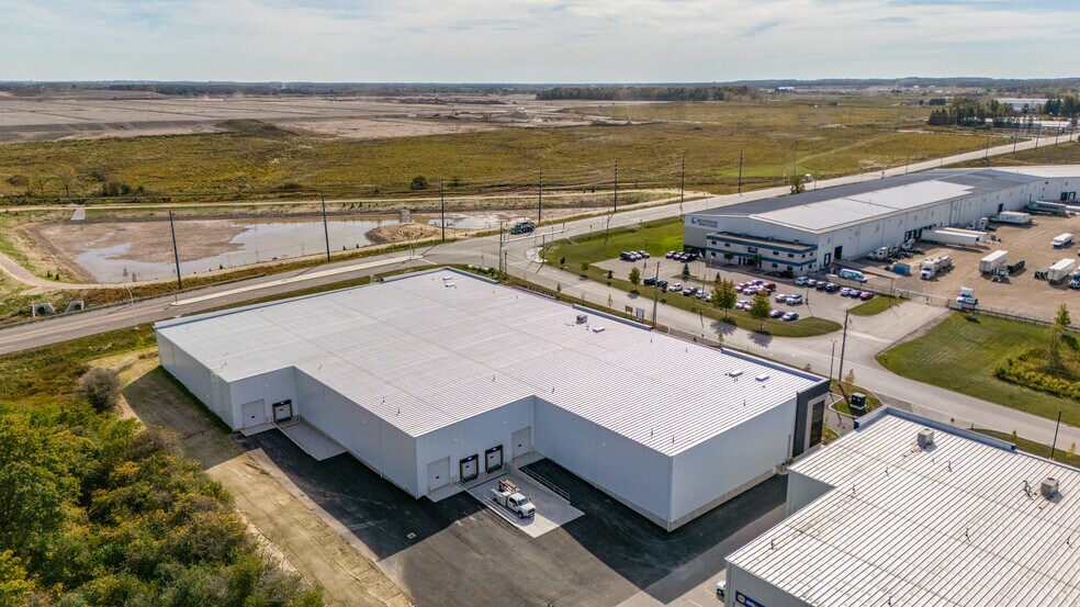 More Photos Of 155 Dennis Rd, St Thomas Distribution For Lease