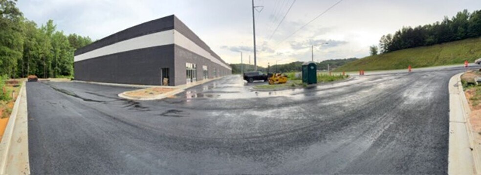 More Photos Of 1901 Peachtree Industrial Blvd, Buford Warehouse For Lease