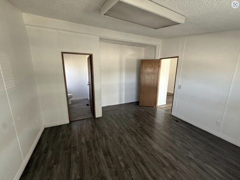 More Photos Of 19792 El Rivino Rd, Riverside Land For Lease