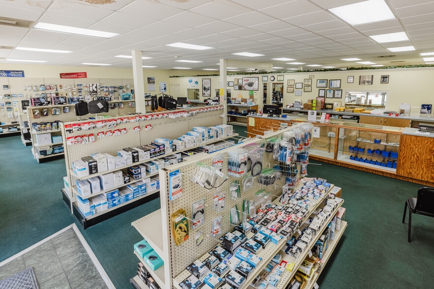 More Photos Of 205 W. Forsyth Street, Americus General Retail For Sale
