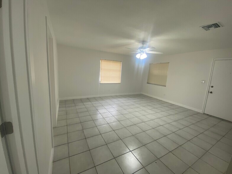More Photos Of 401 SW 7th Ave, Fort Lauderdale Apartments For Sale