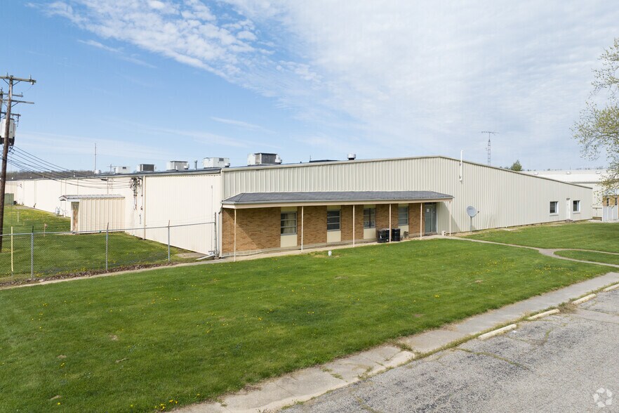Primary Photo Of 240 E Industrial Pky, Fayette Manufacturing For Lease