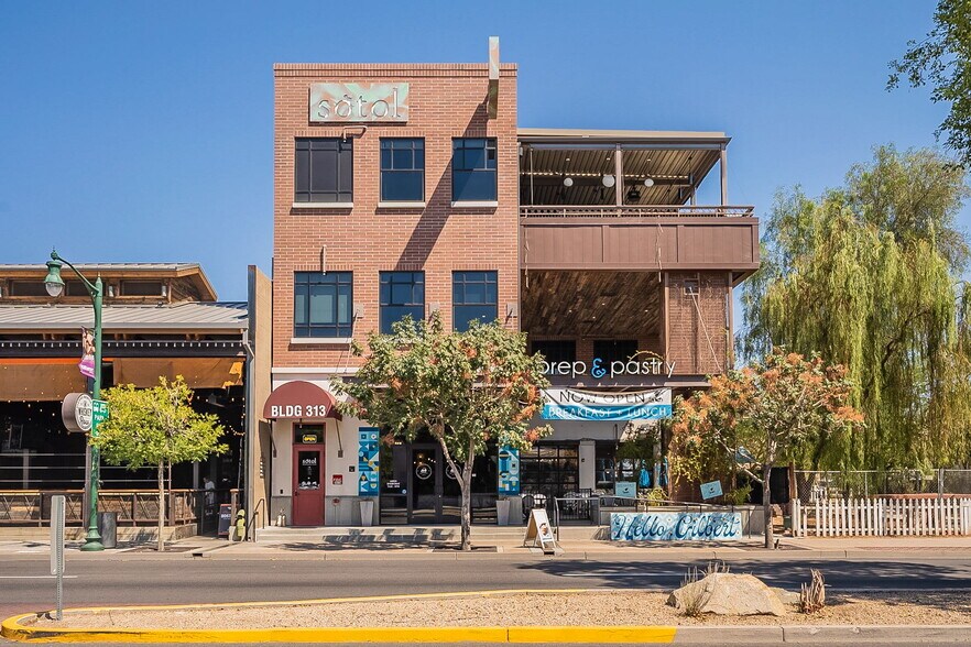 More Photos Of 313 N Gilbert Rd, Gilbert Storefront Retail Office For Sale