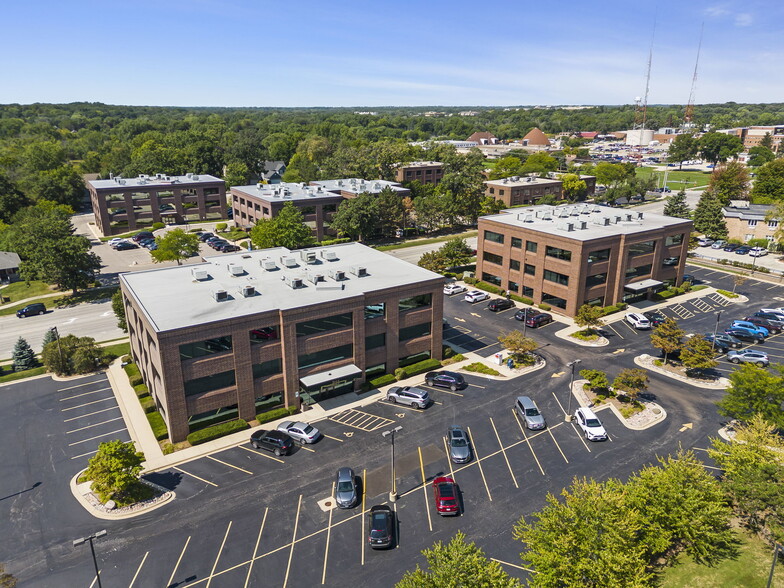 Primary Photo Of 290-300 S County Farm Rd, Wheaton Office For Lease