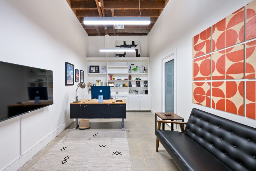 More Photos Of 3740 Motor Ave, Los Angeles Office For Lease
