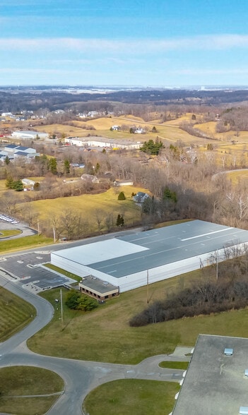 More Photos Of 1550 Kingsview Dr, Lebanon Distribution For Sale