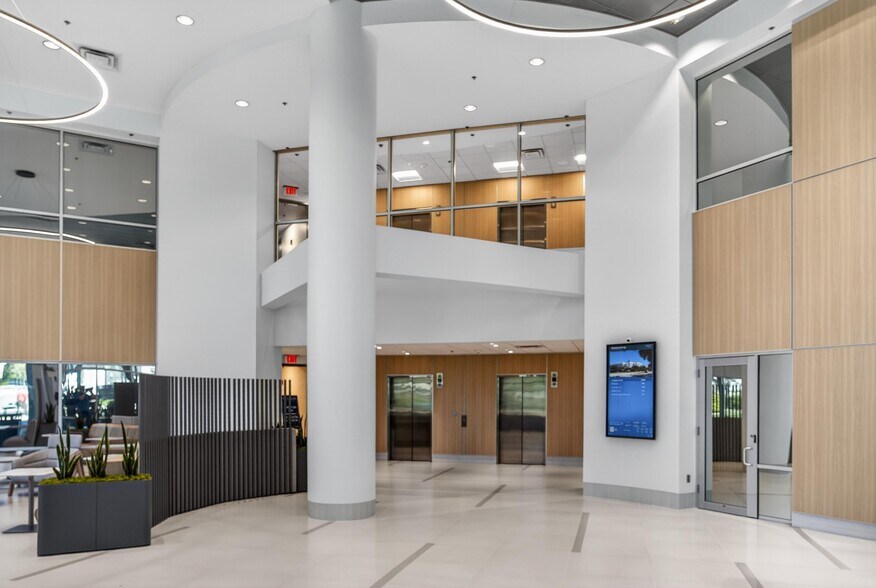 More Photos Of 220 E Central Pky, Altamonte Springs Unknown For Lease