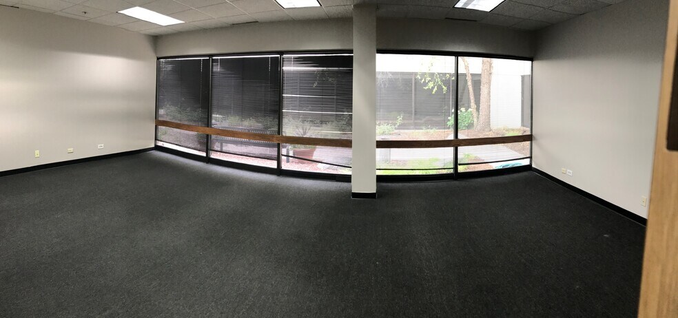 More Photos Of 1251 N Plum Grove Rd, Schaumburg Office For Lease