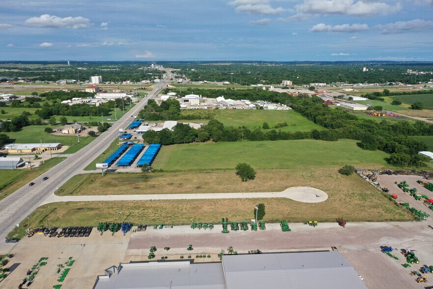 More Photos Of 1704 W Highway 82, Gainesville Land For Sale