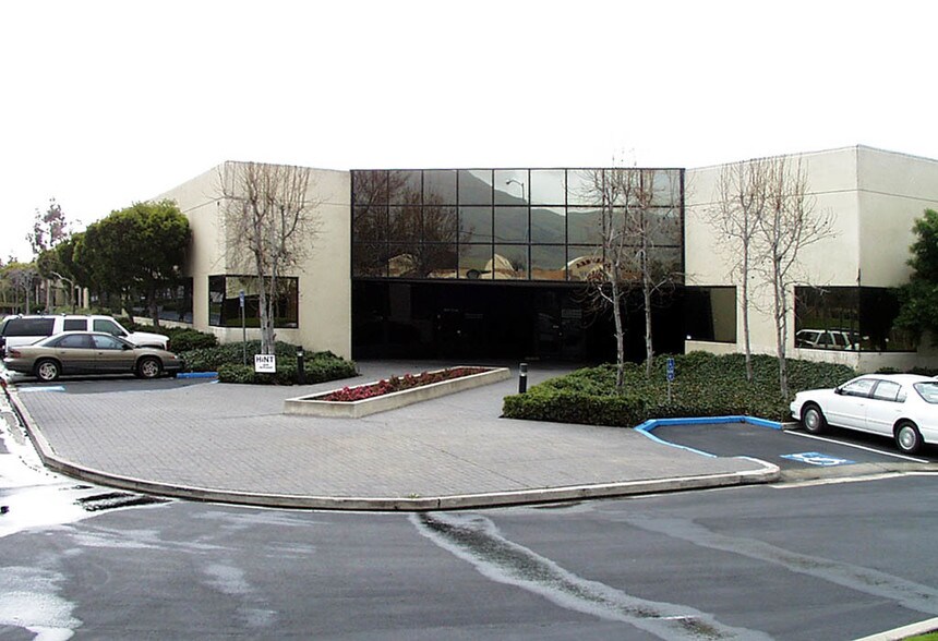 More Photos Of 47913-47963 Warm Springs Blvd, Fremont Light Manufacturing For Lease