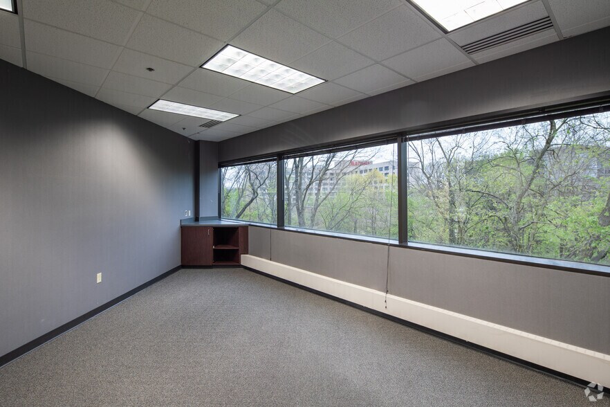 Photo of 4th Floor Ste 400