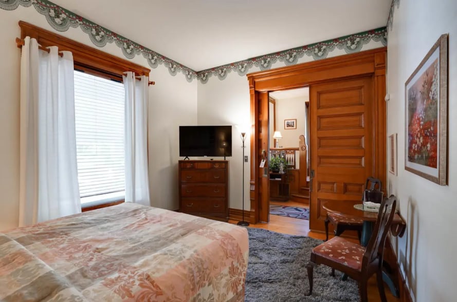 More Photos Of 211 Wisconsin Ave, Wisconsin Dells Hotel For Sale