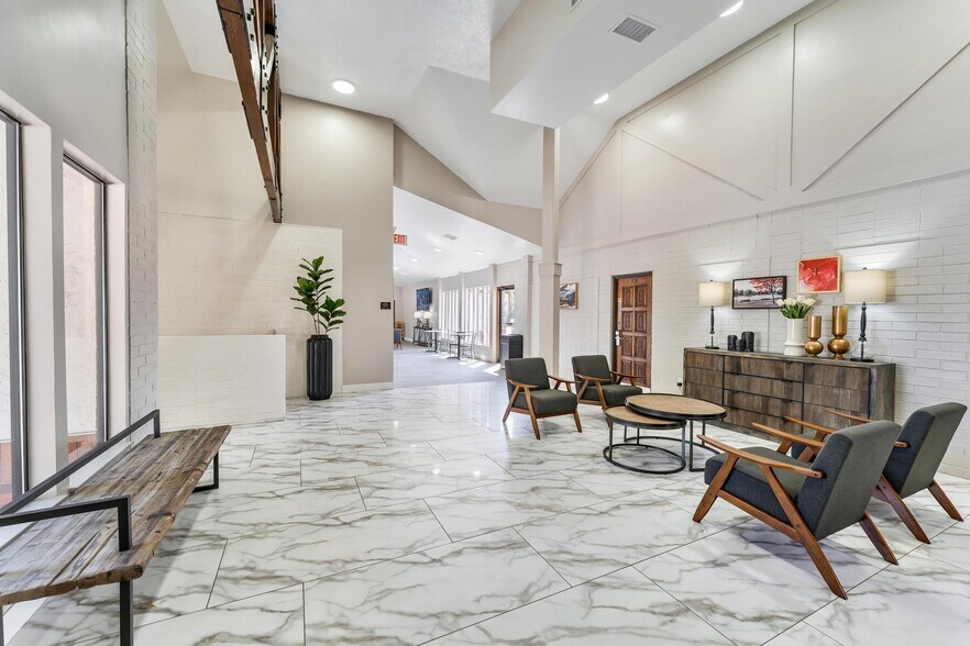 More Photos Of 333 N Main St, Richfield Hotel For Sale