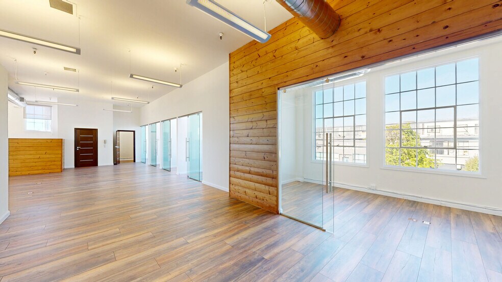More Photos Of 1311-1425 63rd St, Emeryville Distribution For Lease