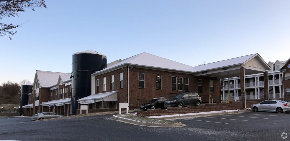 More Photos Of 2470 Longstone Ln, Marriottsville Office For Sale