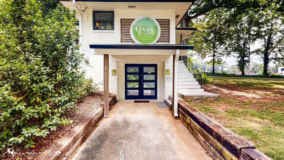 More Photos Of 3232 Memorial Dr, Decatur Office For Sale
