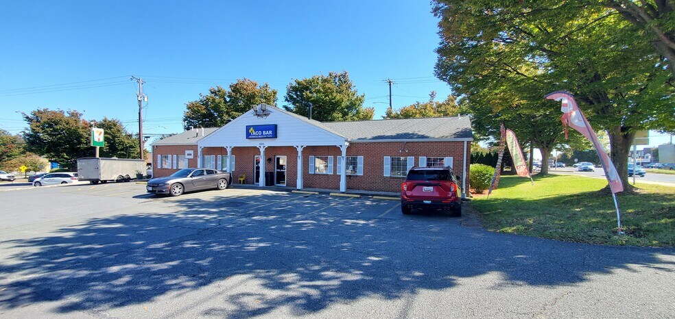 More Photos Of 18100 Georgia Ave, Olney Restaurant For Lease
