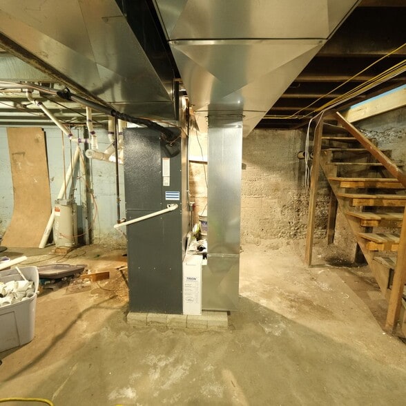 More Photos Of 551 Park Avenue, Cranston Warehouse For Sale
