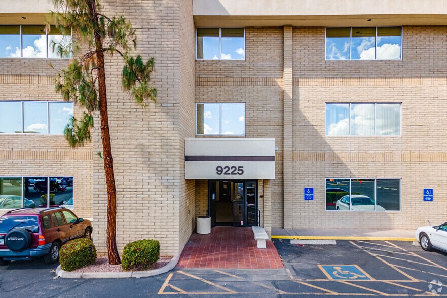 More Photos Of 9225 N 3rd St, Phoenix Medical For Lease