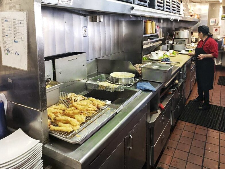 More Photos Of 600 N H St, Lompoc Restaurant For Sale