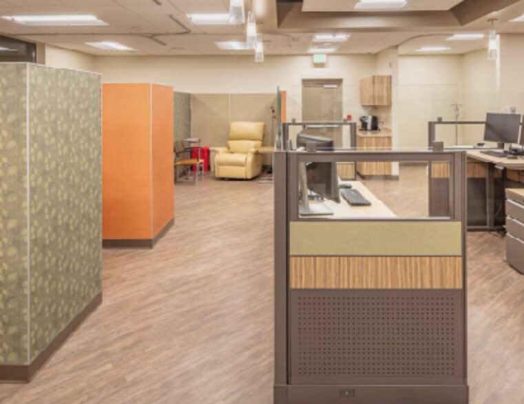 More Photos Of 15918 E Euclid Ave, Spokane Medical For Sale