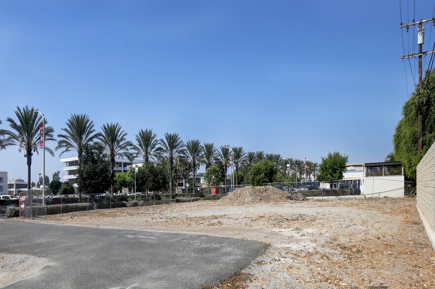 More Photos Of 1421 N Bristol St, Santa Ana Land For Sale