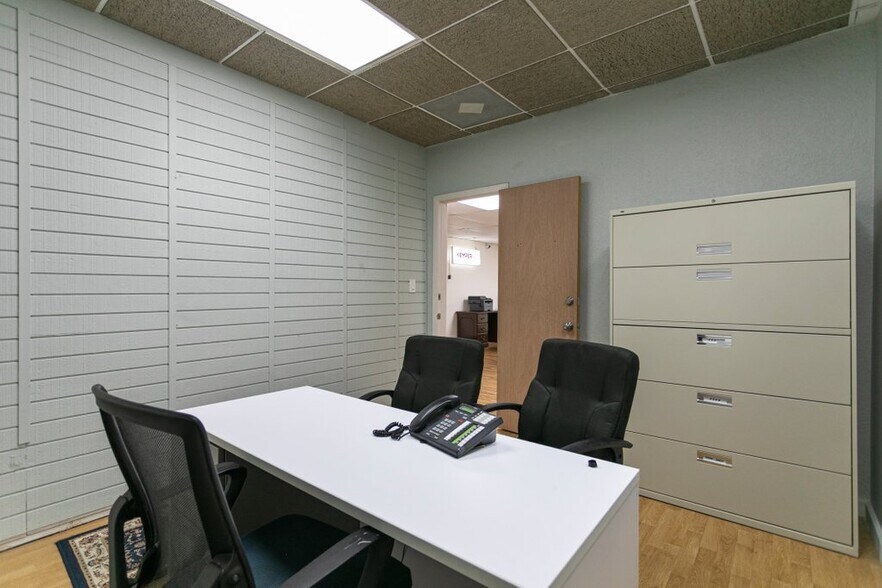 More Photos Of 6701 Beach Blvd, Jacksonville Freestanding For Lease