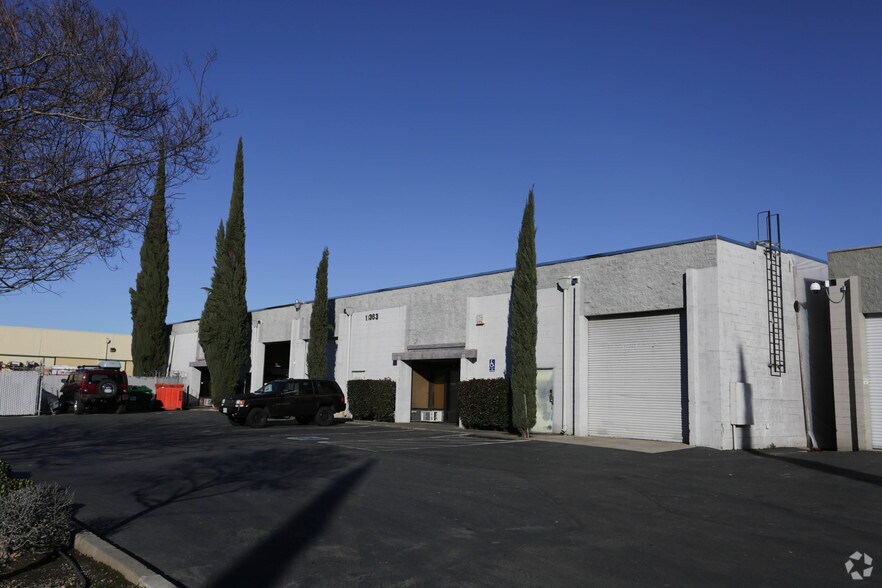 Primary Photo Of 11363 Sunrise Gold Cir, Rancho Cordova Warehouse For Lease